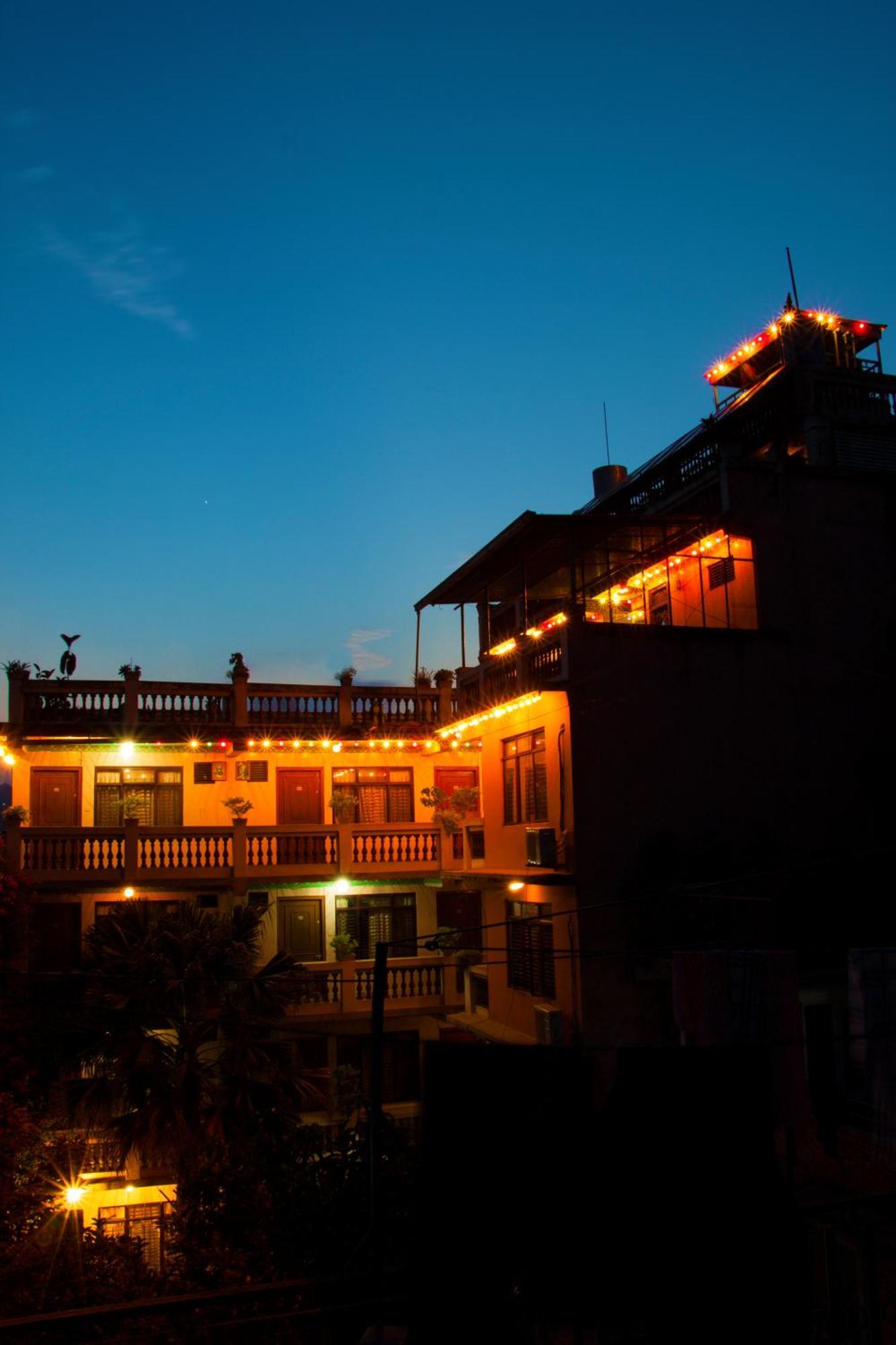 Hotel Metropolitan Kantipur Kathmandu Esterno foto
