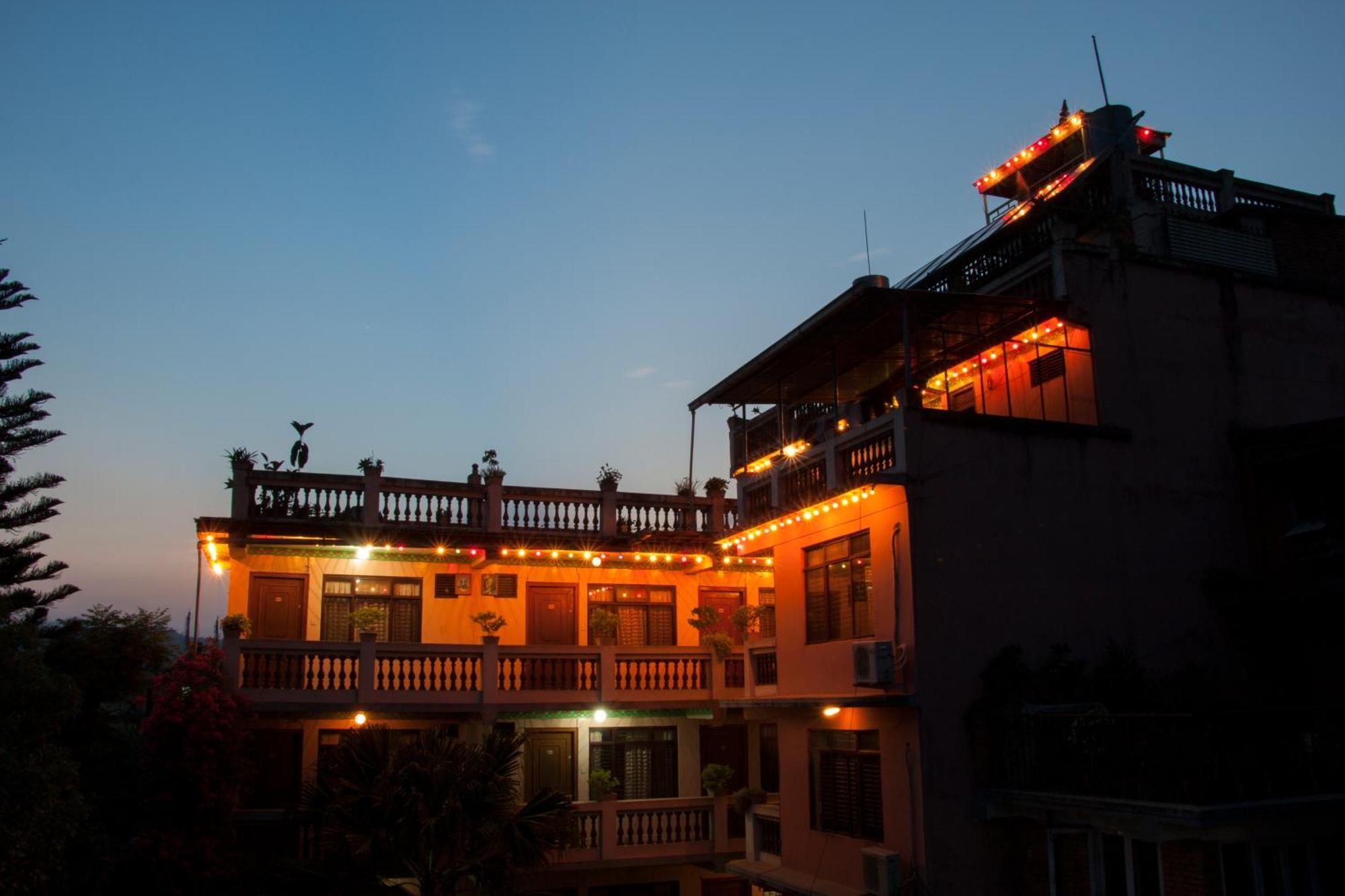 Hotel Metropolitan Kantipur Kathmandu Esterno foto