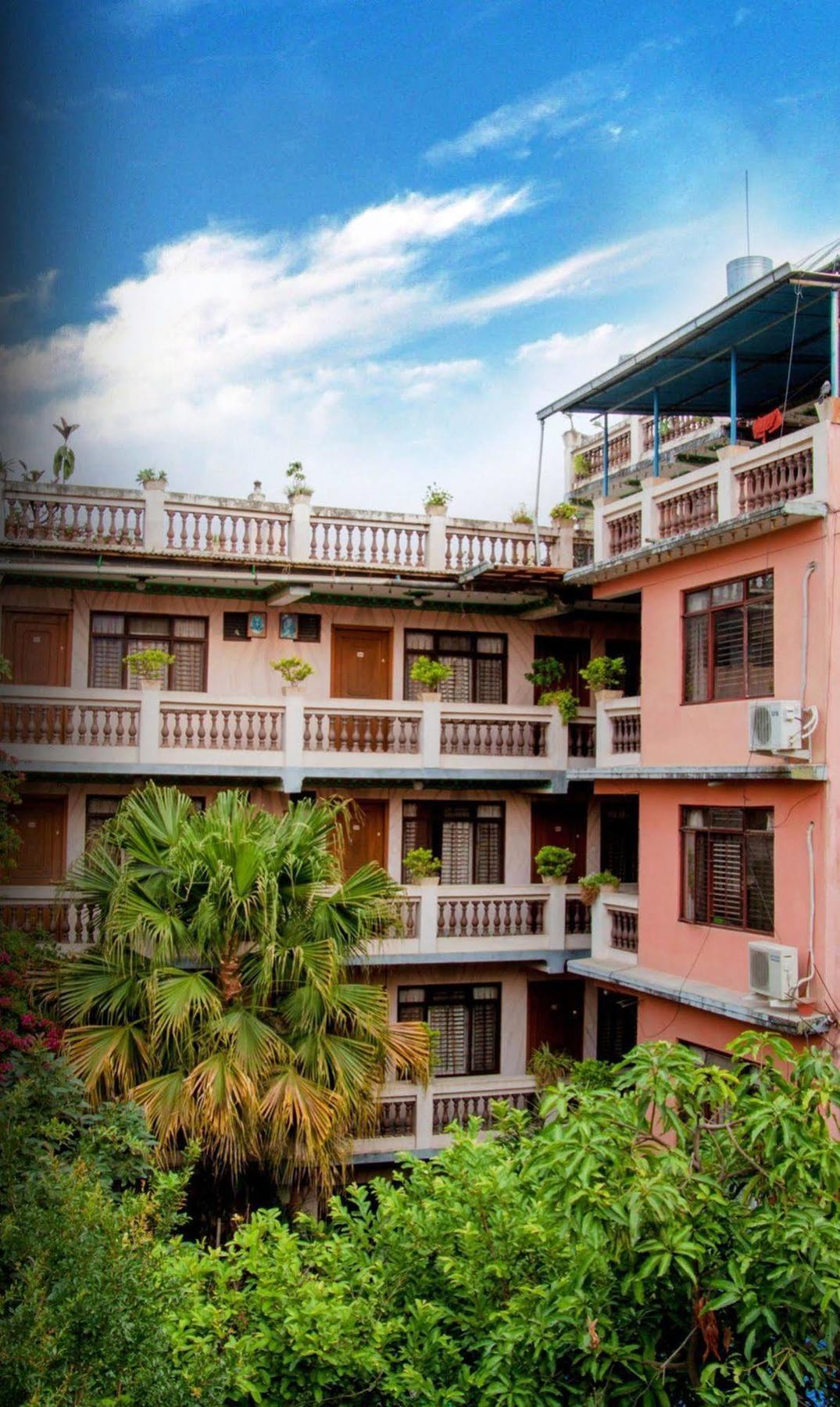 Hotel Metropolitan Kantipur Kathmandu Esterno foto